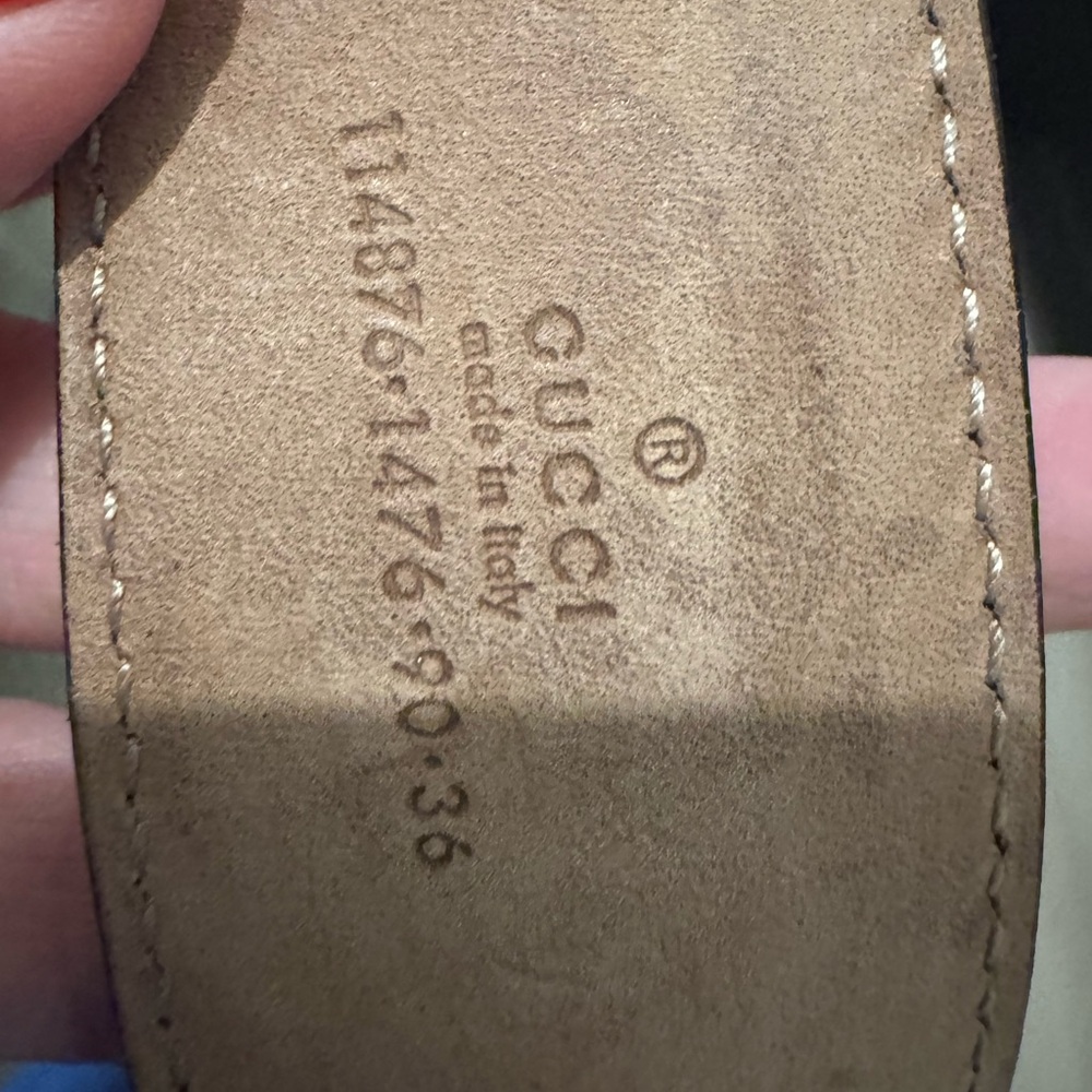 Gucci Black Belt with Gold Logo Buckle - Picture 2 of 2